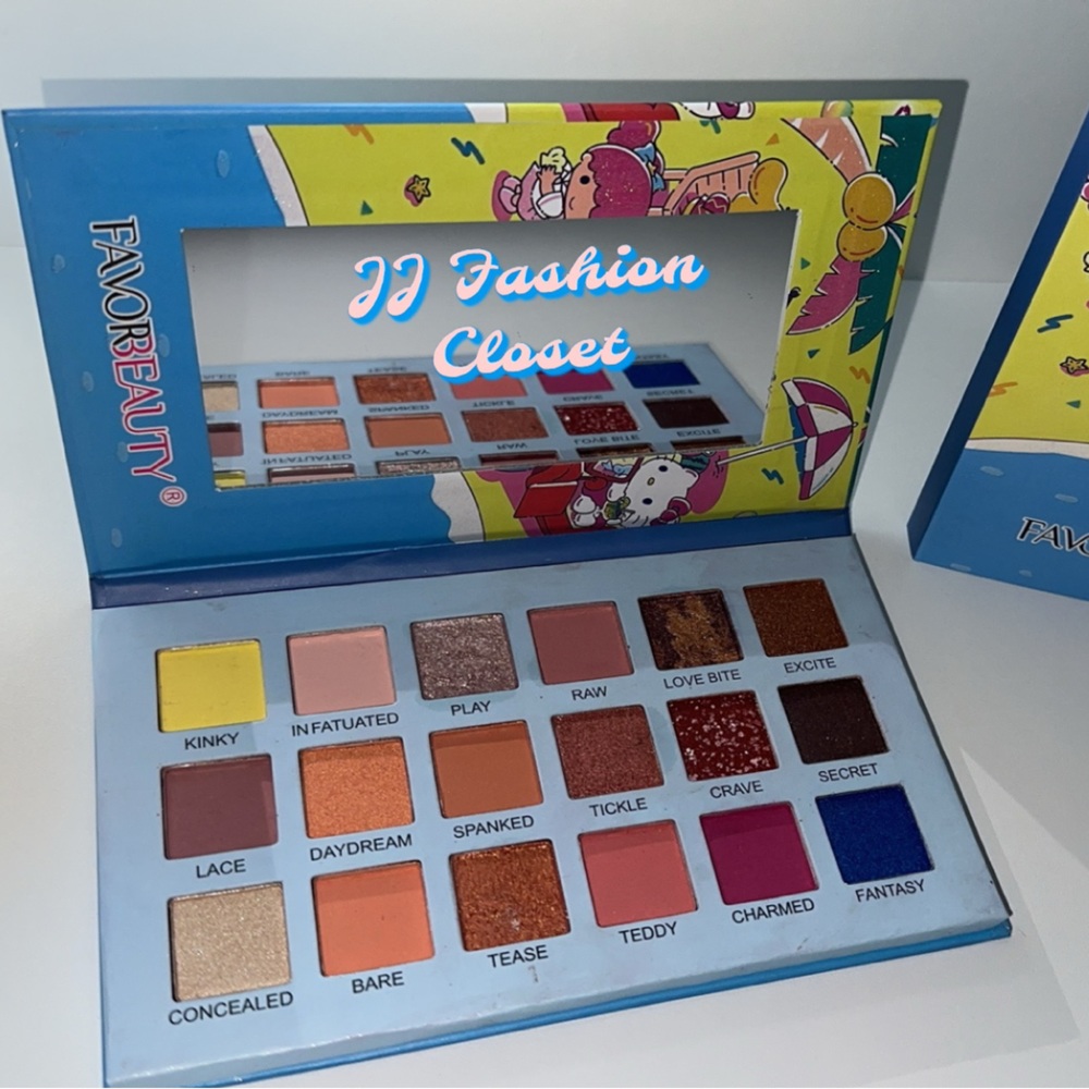 FavorBeauty Hello Kitty and Friends Eyeshadow palette 🩵